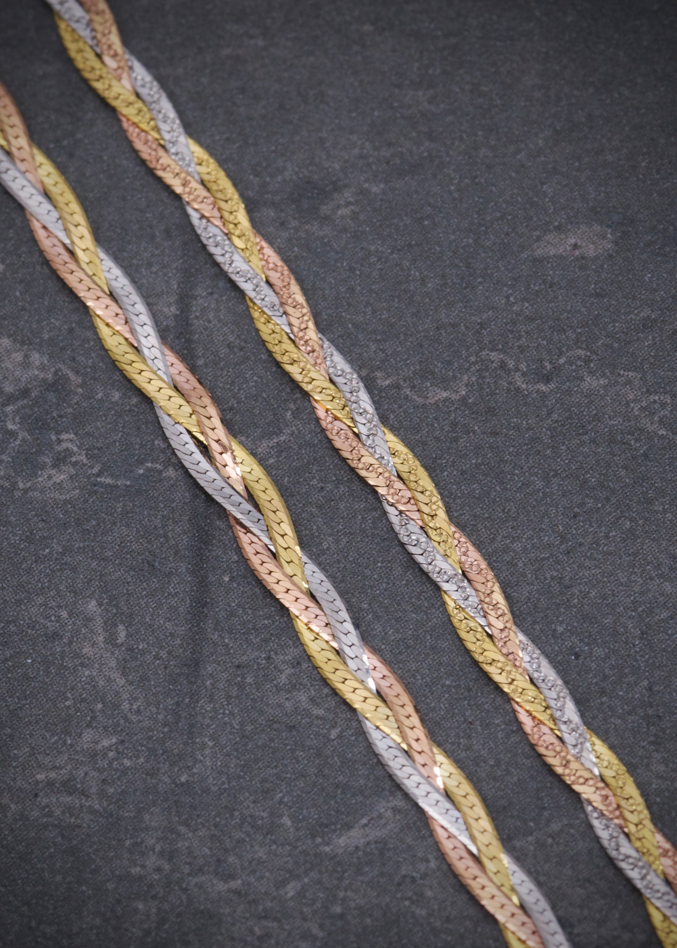 Cadena espiga 4.75gr / Largo: 40cm / Tres Oros italy +3 M