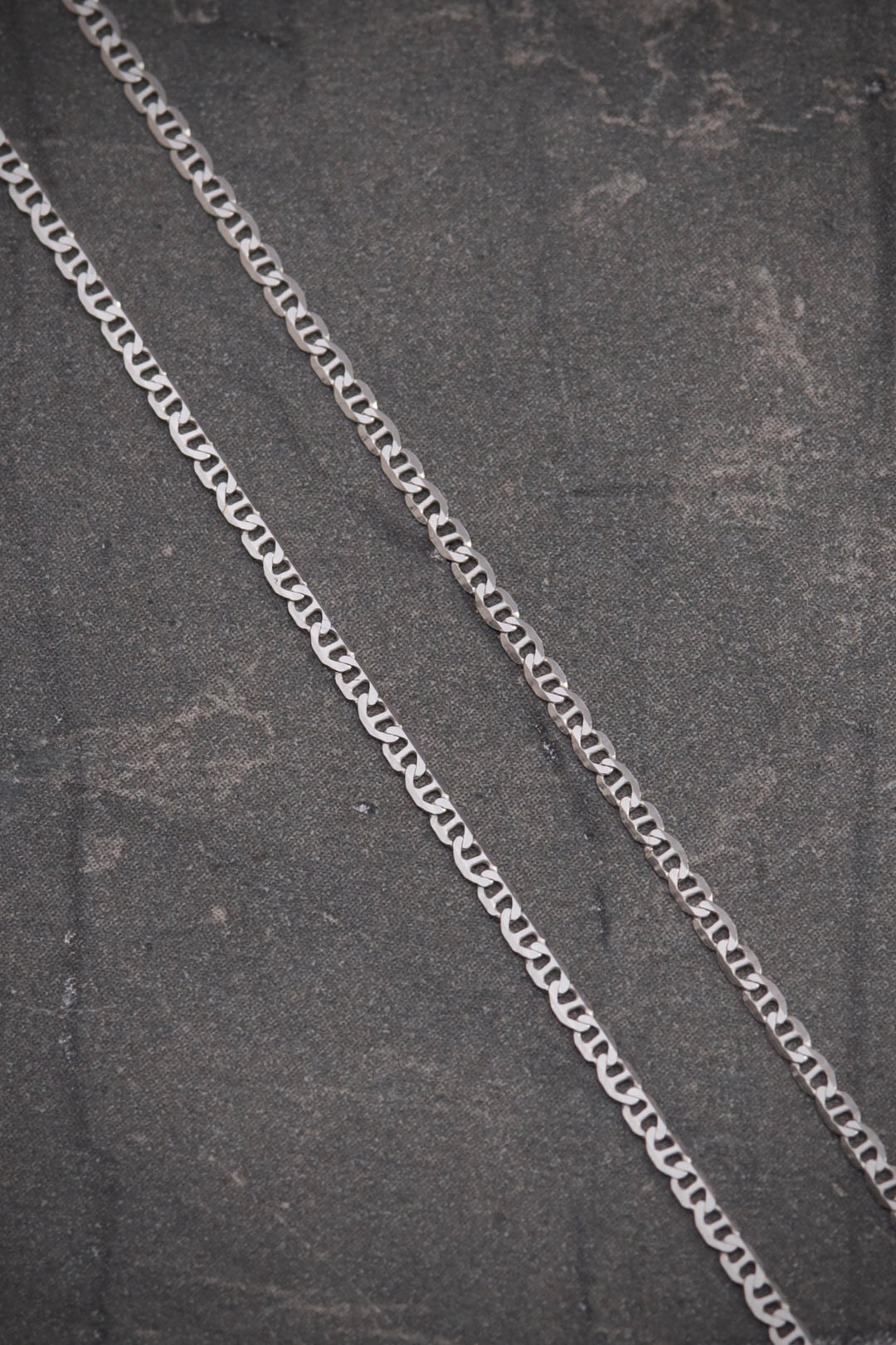 Cadena escalera 1.15gr / 40cm — Oro Blanco