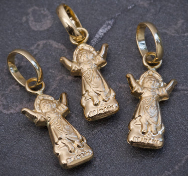 Dije del divino niño 0.35gr / Largo 1.7cm / Oro Amarillo Nac P
