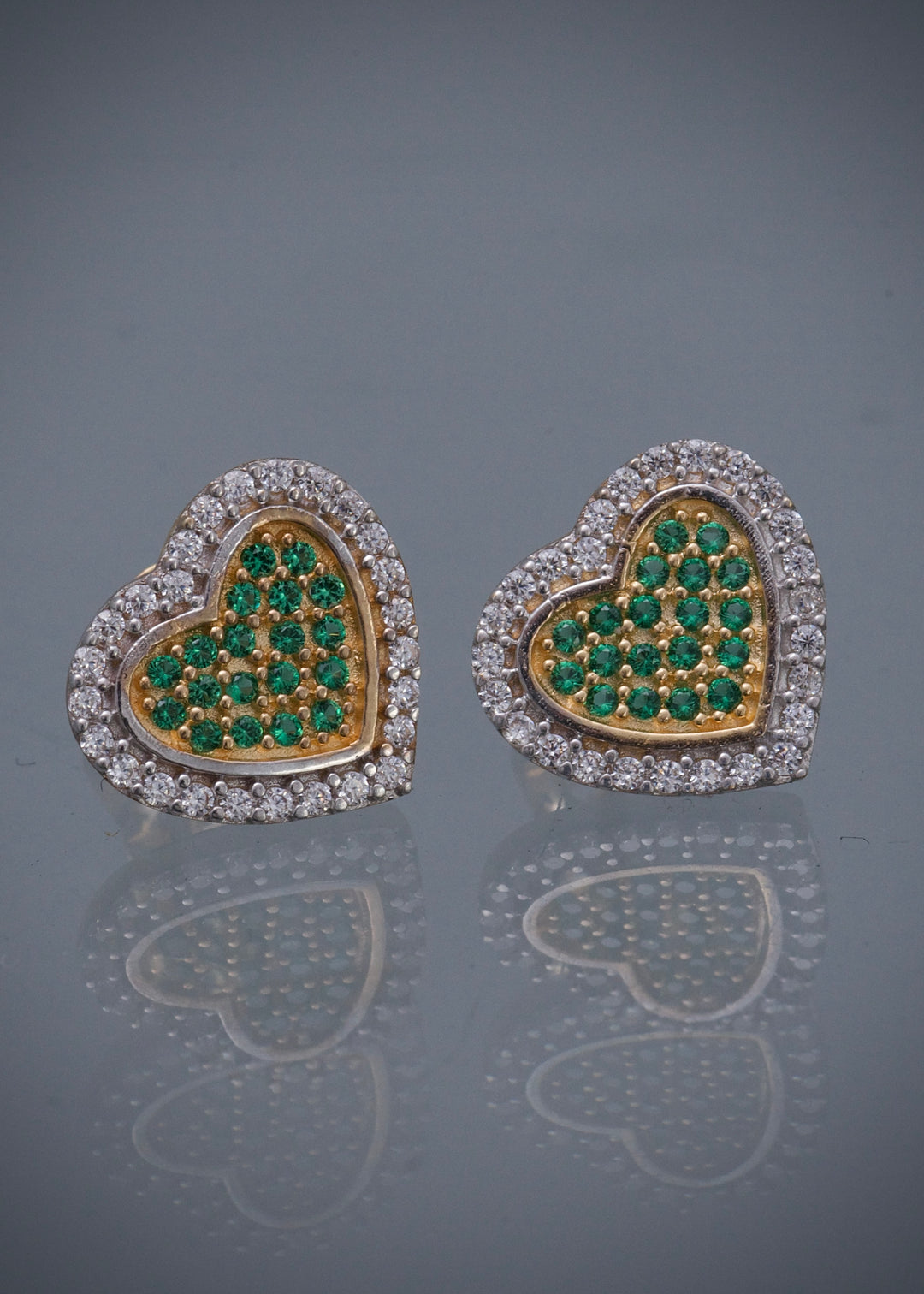 Topos corazon con swarovski verde y blanco 2.65gr / Largo 1cm — Oro Amarillo