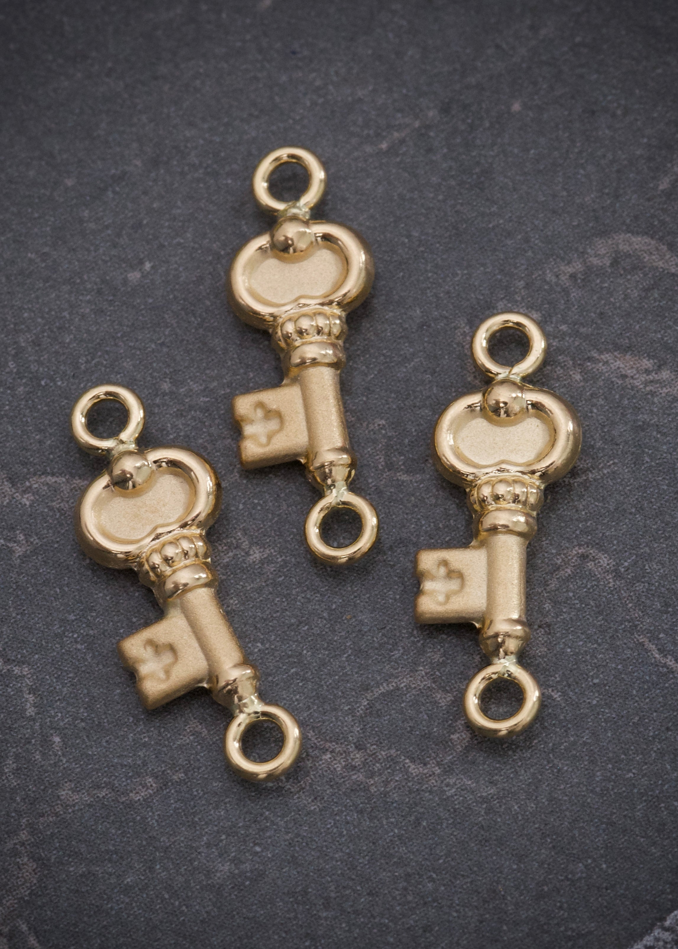 Herraje llave 0.45gr / Largo 1.9cm / Oro Amarillo Nac B