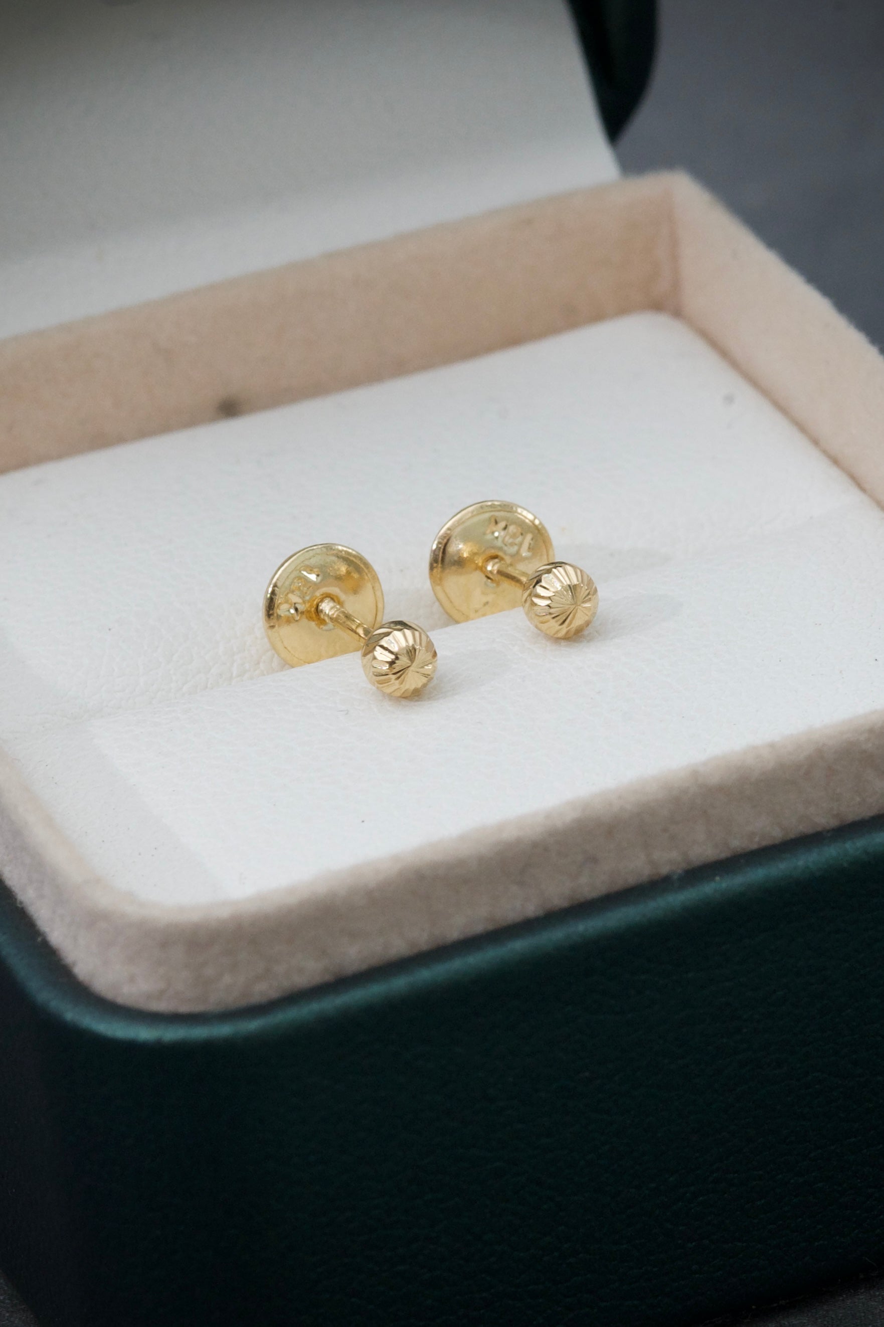 Topos bola diamantada 3mm 0.45gr / Oro Amarillo  Nac B