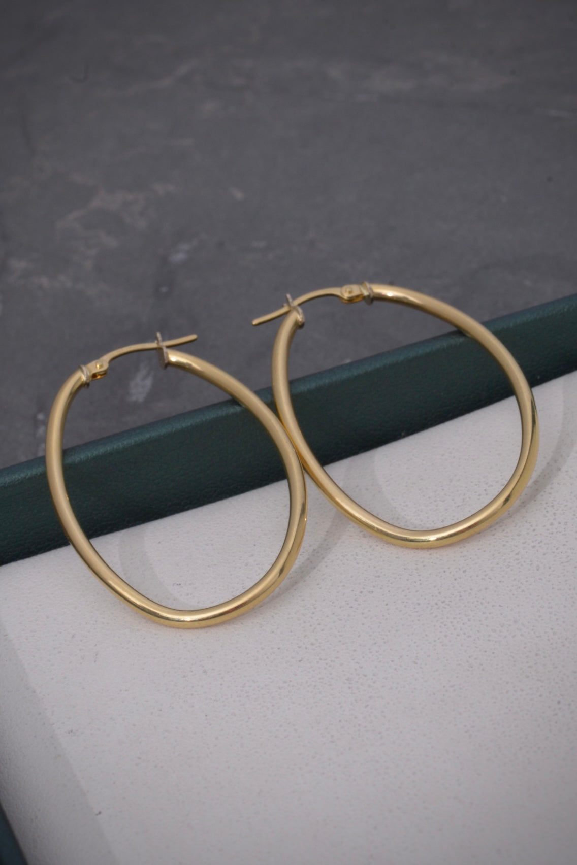 Candongas Ovaladas Lisas 2.5gr / Largo 4.0cm / Oro Amarillo italy cte M