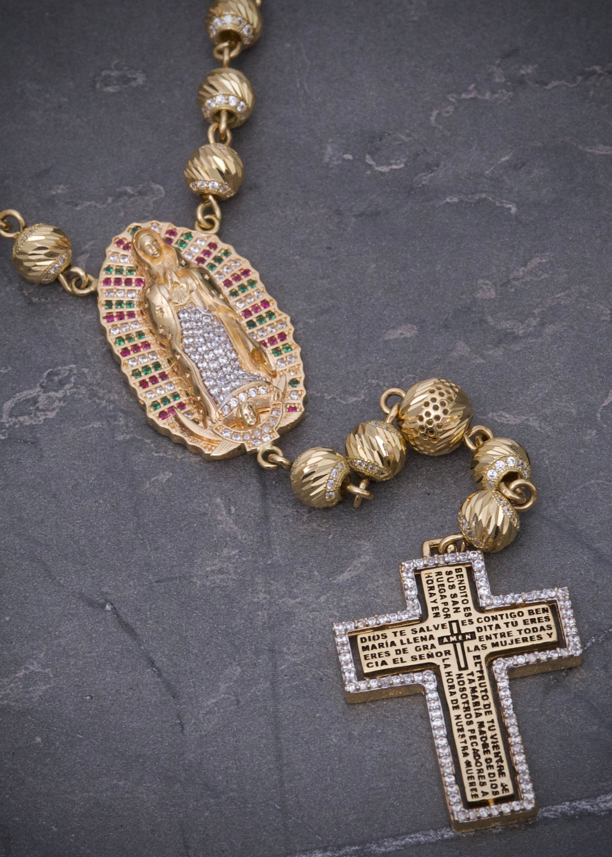 Rosario virgen guadalupe con bolas diamantadas 70.8gr / Largo 60cm / Oro Amarillo Nac M