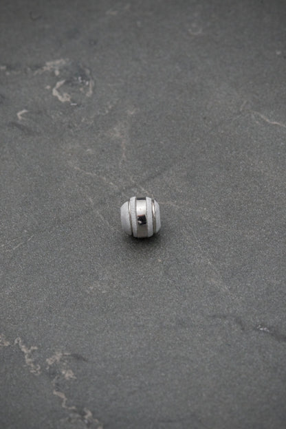 Neoro blanco 6mm 3 rayas 0.14gr / Oro Blanco Nac B