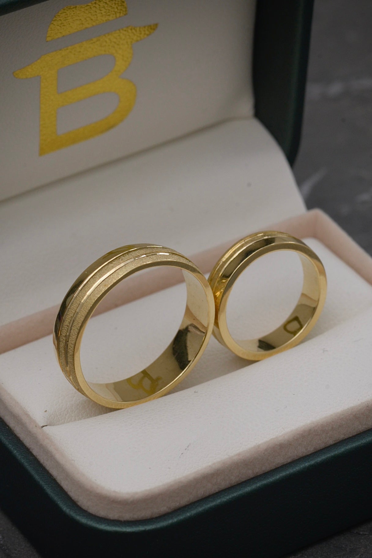 Argolla 6.2gr / TALLA 5 1/2 / Oro Amarillo Nac M