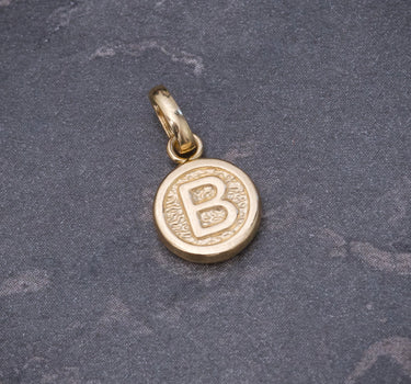 Dije letra B 0.35gr / Largo 1.5cm / Oro Amarillo Nac M
