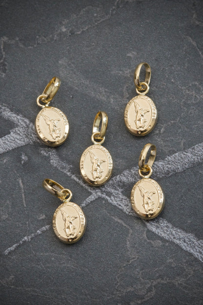 Dije  arcangel San Miguel 0.35gr / Largo 1.5cm  / Oro Amarillo Nac B