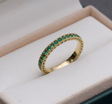 Anillo con 68pts de moissanita verde 2.45gr / TALLA 6 1/2 / Oro Amarillo (Joya) P