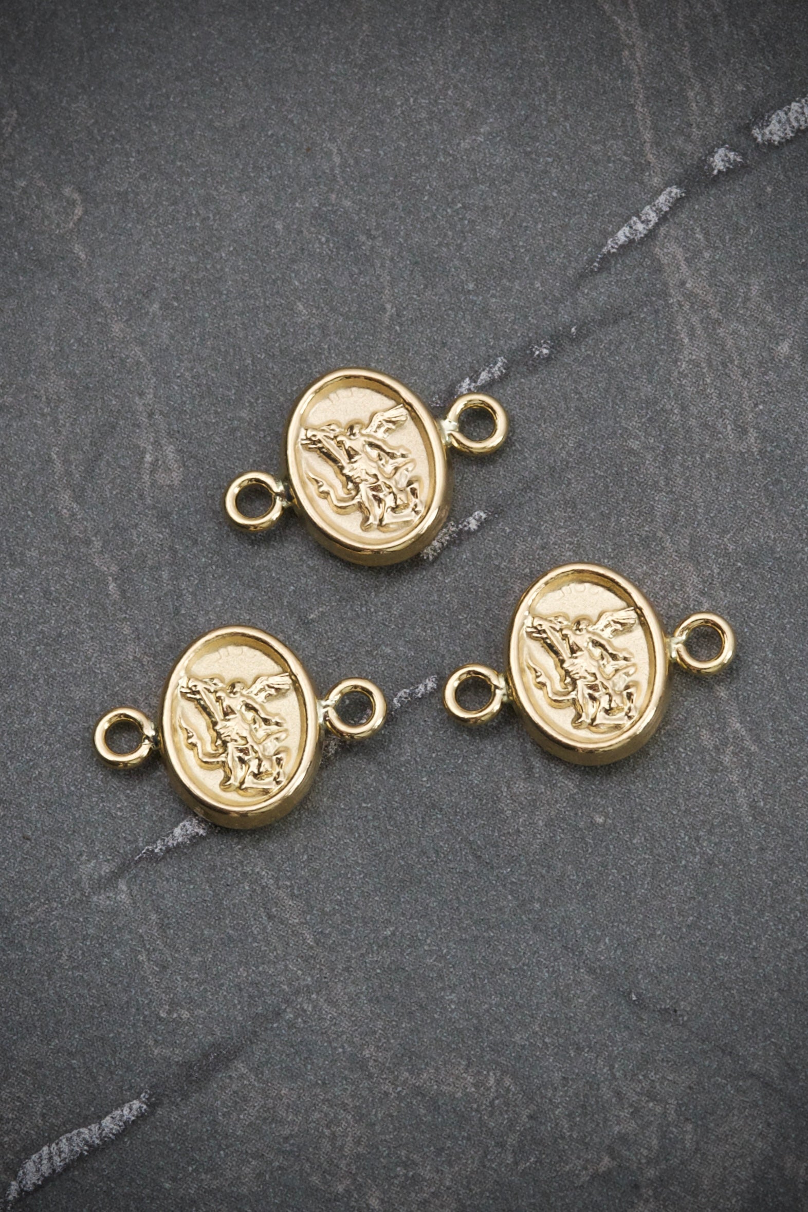 Herraje de arcangel san miguel 0.5gr / 1.5cm / Oro Amarillo Nac B