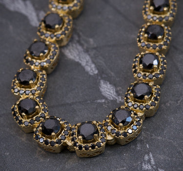 Cadena Con 2130Pts Diamante Central y 834Pts Diamante Lateral Negro 70.1gr / Largo 45cm / Oro Amarillo (Joya) M
