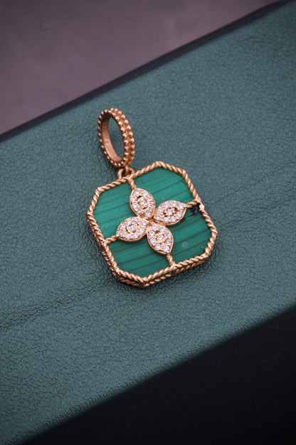 Dije lucky clover 2.25gr / 2.5cm / Oro Rosado Nac B