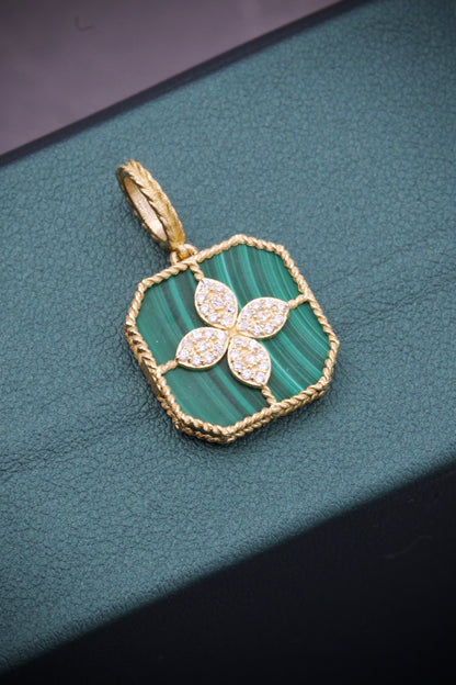 Dije lucky clover 2,3gr / 3cm / Oro Amarillo lucky B
