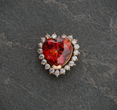 Dije de corazon con MOS roja 120pts (1.2QTS) MOS blanca 25pts (0.25QTS) 1.35gr / 1cm / Oro Rosado Nac (Joya) B