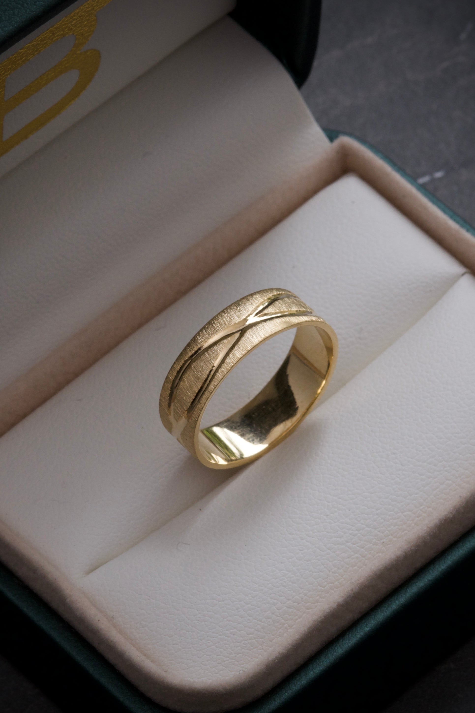 Argolla 3.95gr / TALLA 6 1/2 / Oro Amarillo Nac M