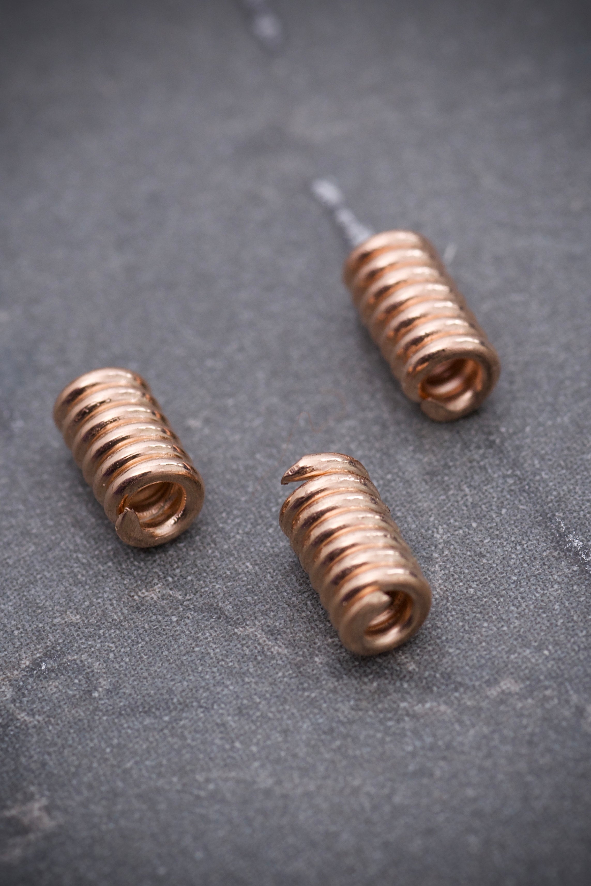 Herraje Resorte 0.35gr / Largo 5.8cm / Oro Rosado Nac B