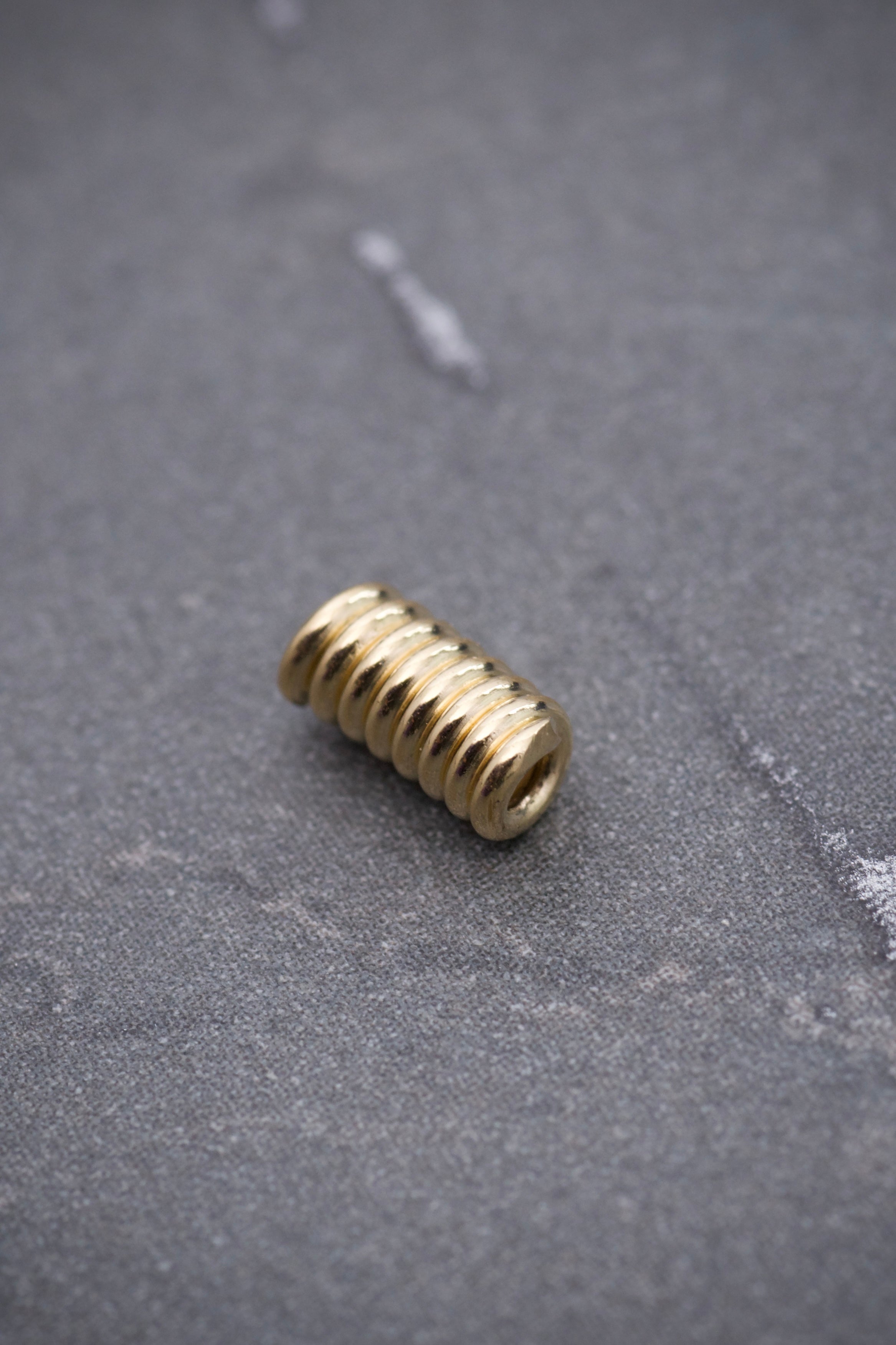 Herraje Resorte 0.35gr / Largo 5.8cm / Oro Amarillo Nac B