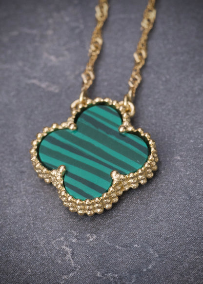 Cadena lucky clover piedra verde 2.6gr / Largo 45cm / Oro Amarillo italy cte M
