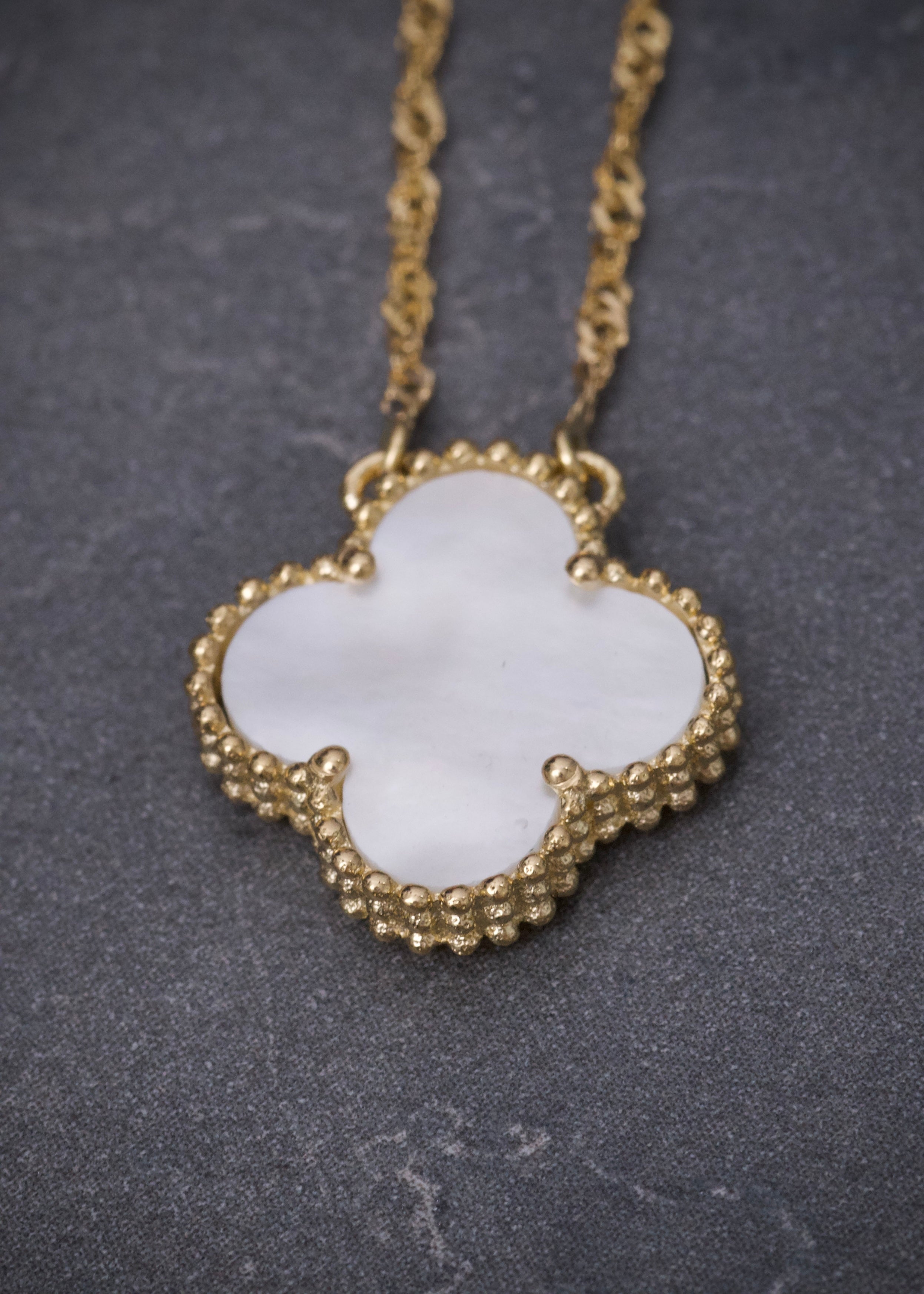 Cadena lucky clover piedra blanca 2.65gr / Largo 45cm / Oro Amarillo italy cte M