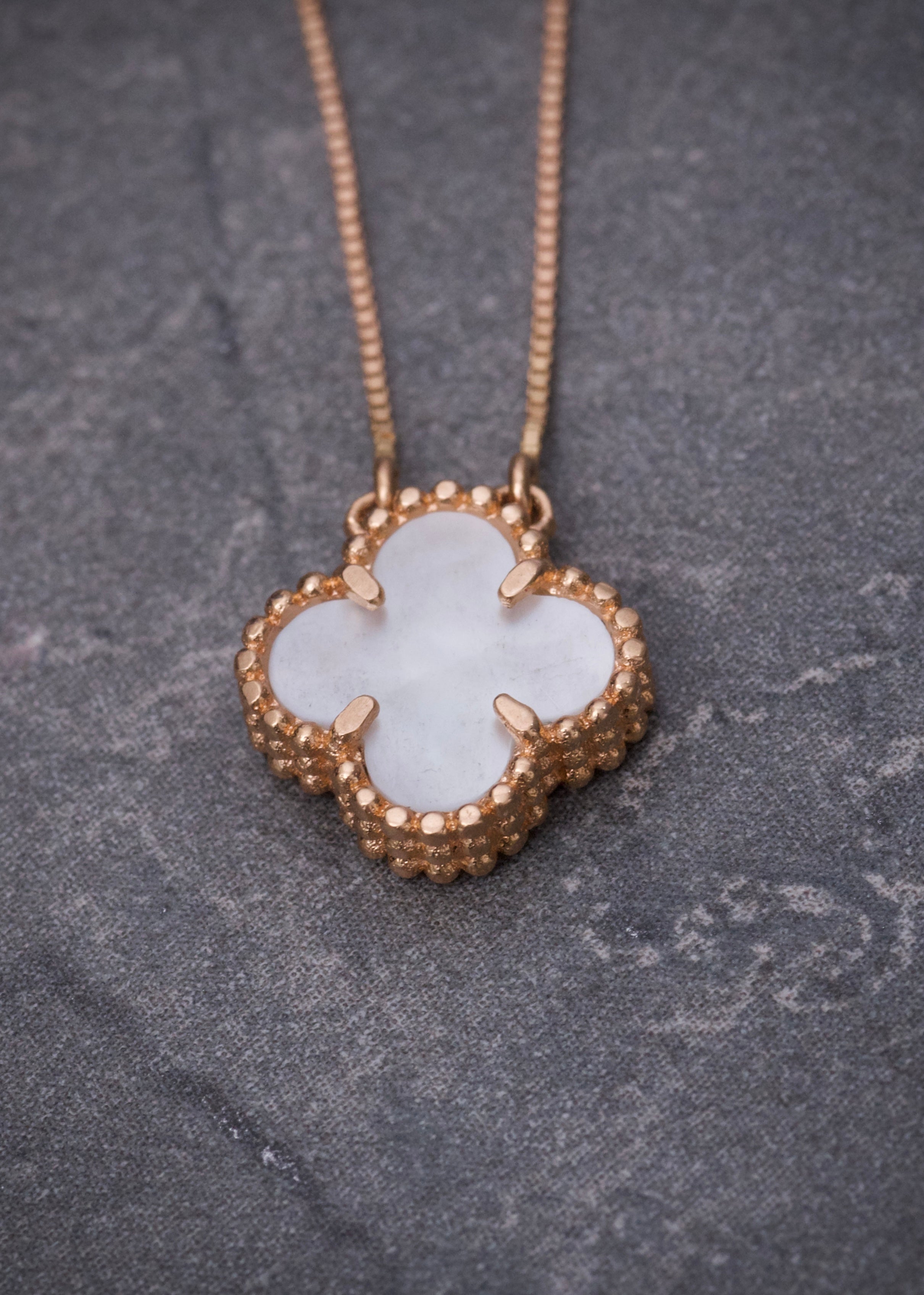Cadena lucky clover piedra blanca 2gr / Largo 50cm / Oro Rosado italy cte B