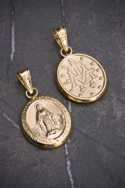 Dije Virgen de la milagrosa 1.05gr / Largo 2.5cm / Oro Amarillo Nac M