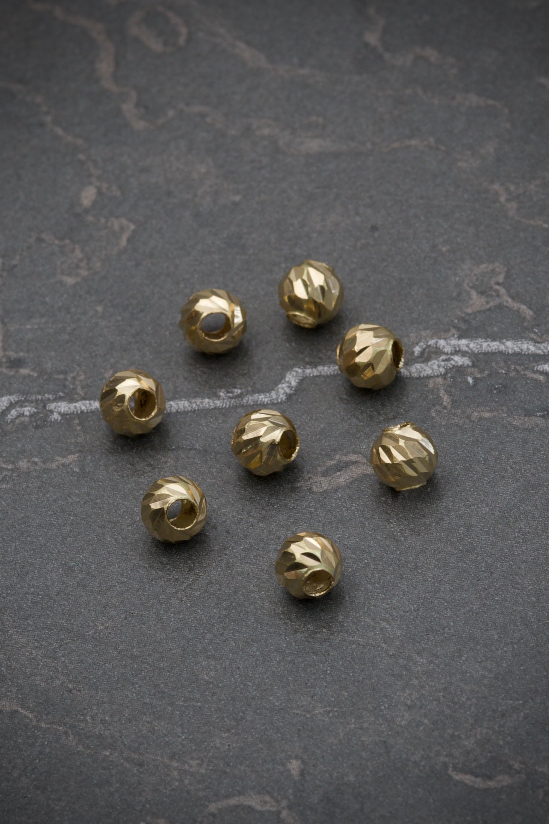 Bolas diamantadas 6mm 0.3gr / Oro Amarillo Nac B