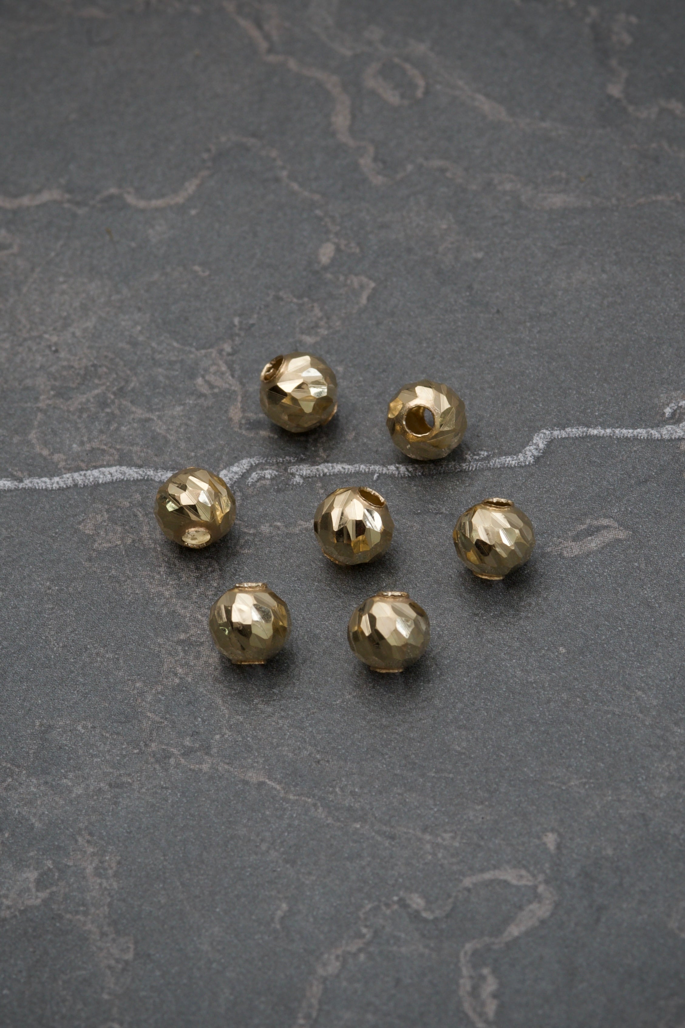 Bolas diamantadas 5mm 0.22gr / Oro Amarillo Nac B