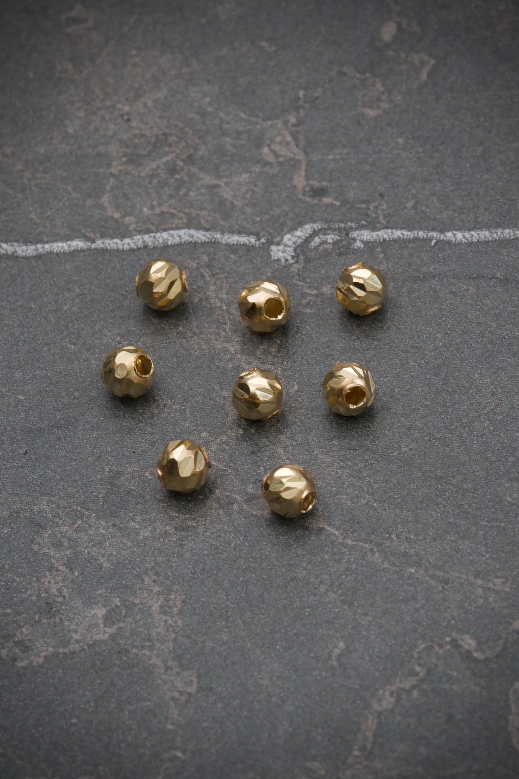 Bolas diamantadas 4mm 0.14gr / Oro Amarillo Nac B