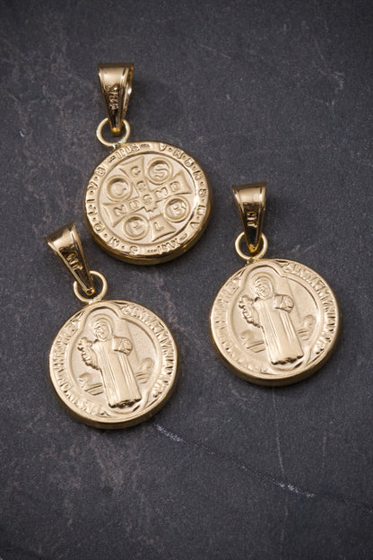 Dije san benito 0.8gr / Largo 2.2cm / Oro Amarillo Nac B