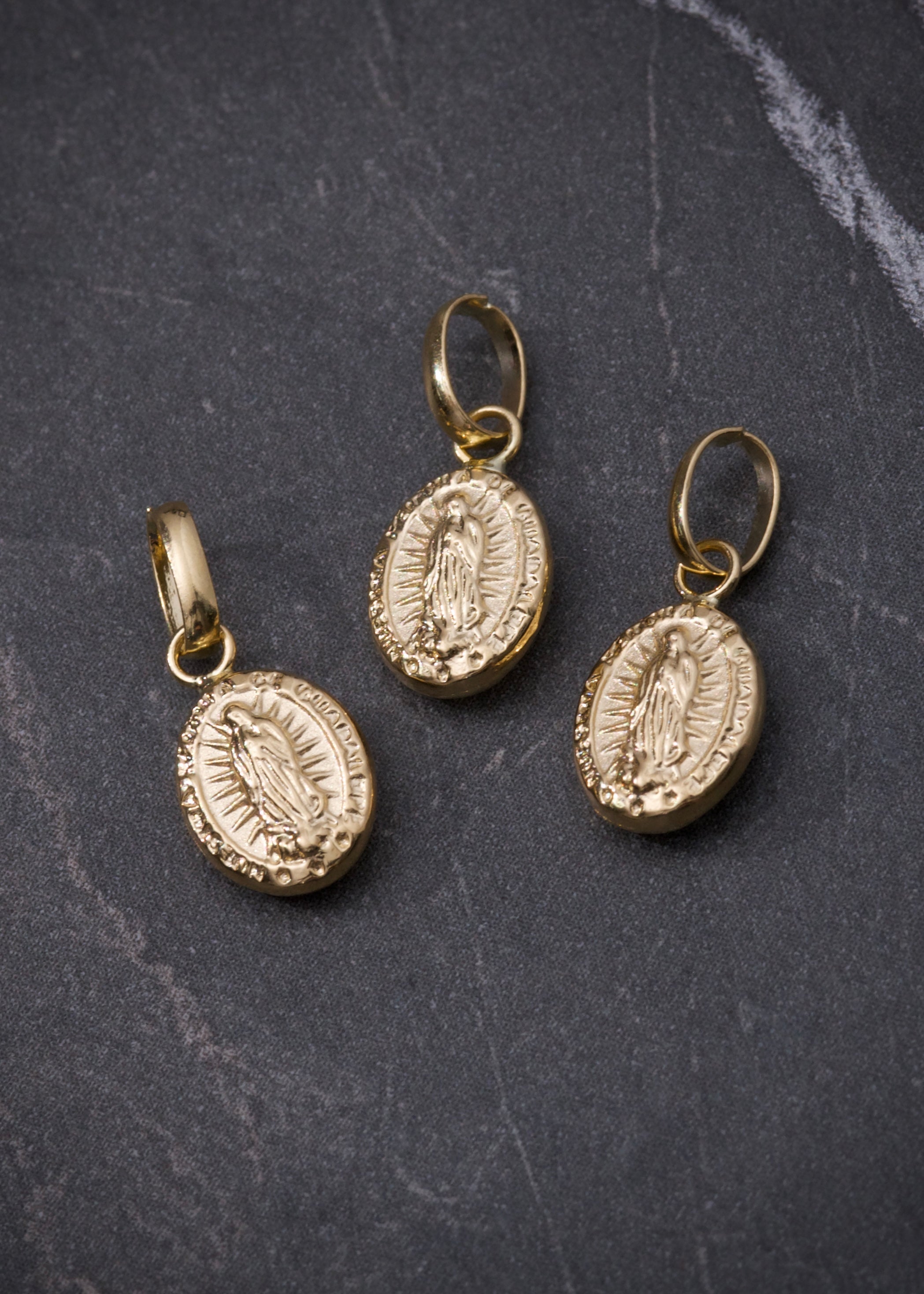 Dije virgen de guadalupe. 0.35gr / Largo 1.5cm / Oro Amarillo Nac P