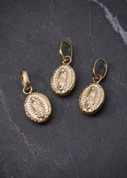Dije virgen de guadalupe. 0.35gr / Largo 1.5cm / Oro Amarillo Nac P