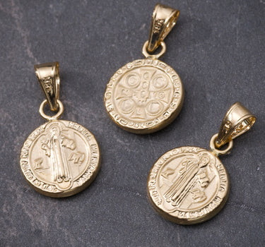 Dije de san benito 0.55gr / 1.8cm / Oro Amarillo Nac B