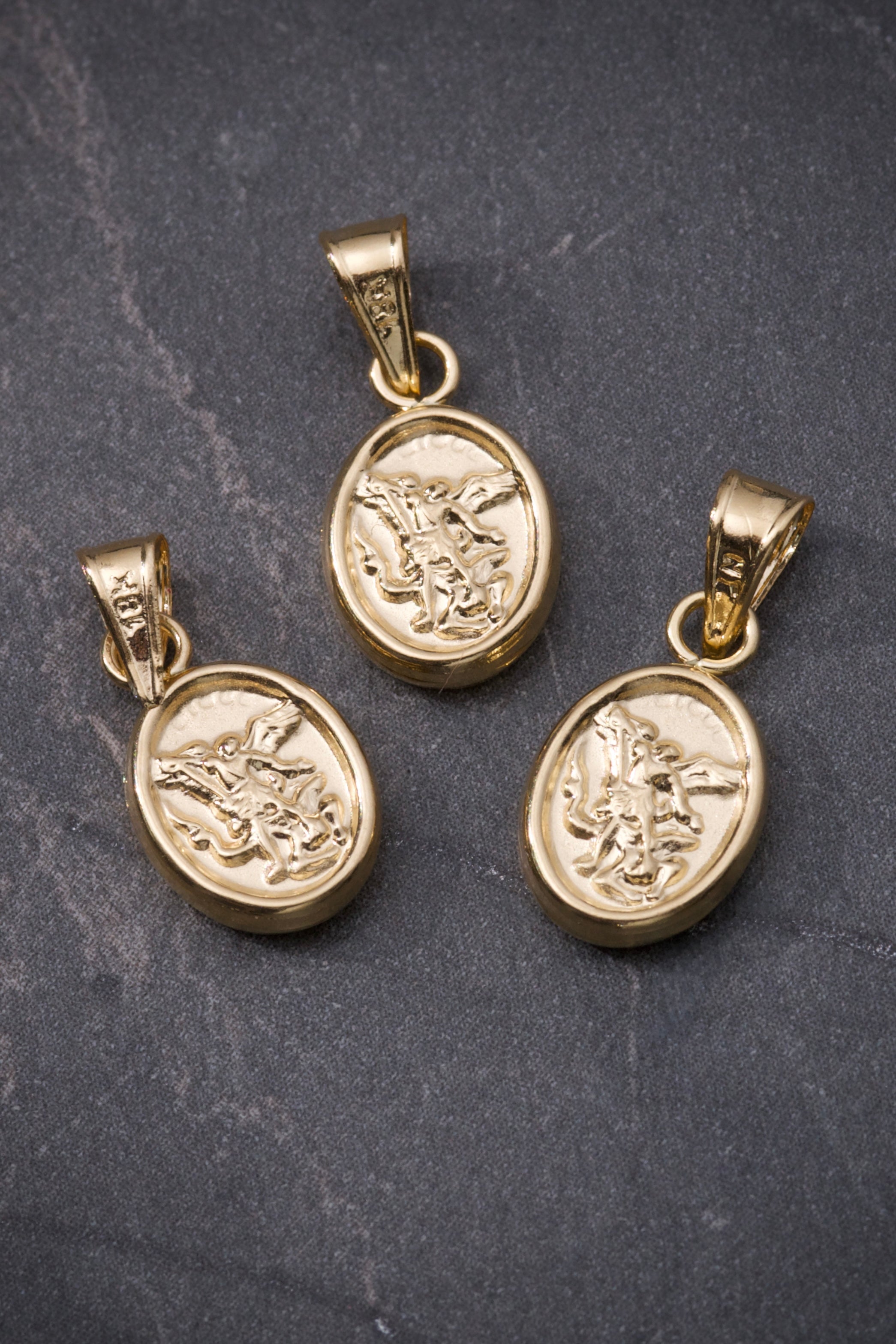 Dije arcangel san miguel 0.45gr / Largo 1.7cm / Oro Amarillo Nac M