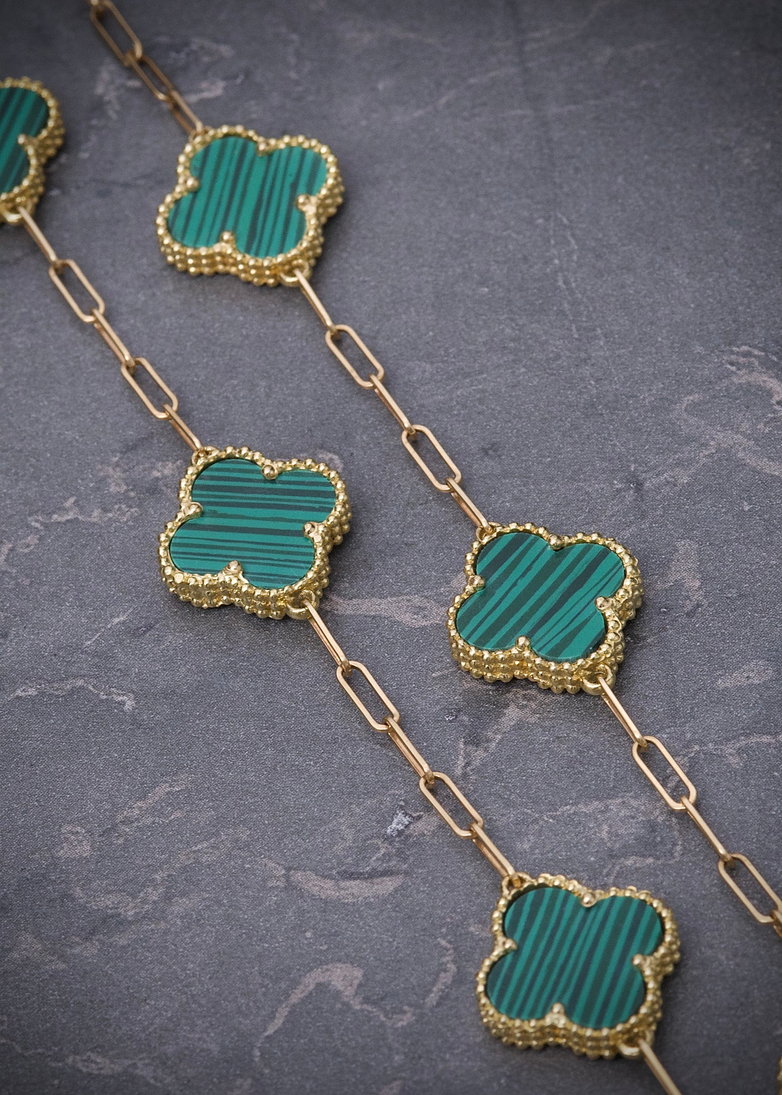 Cadena Lucky Clover Piedra Verde Tejido Paper Clip 18.15gr / Largo 50cm / Oro Amarillo italy cte B