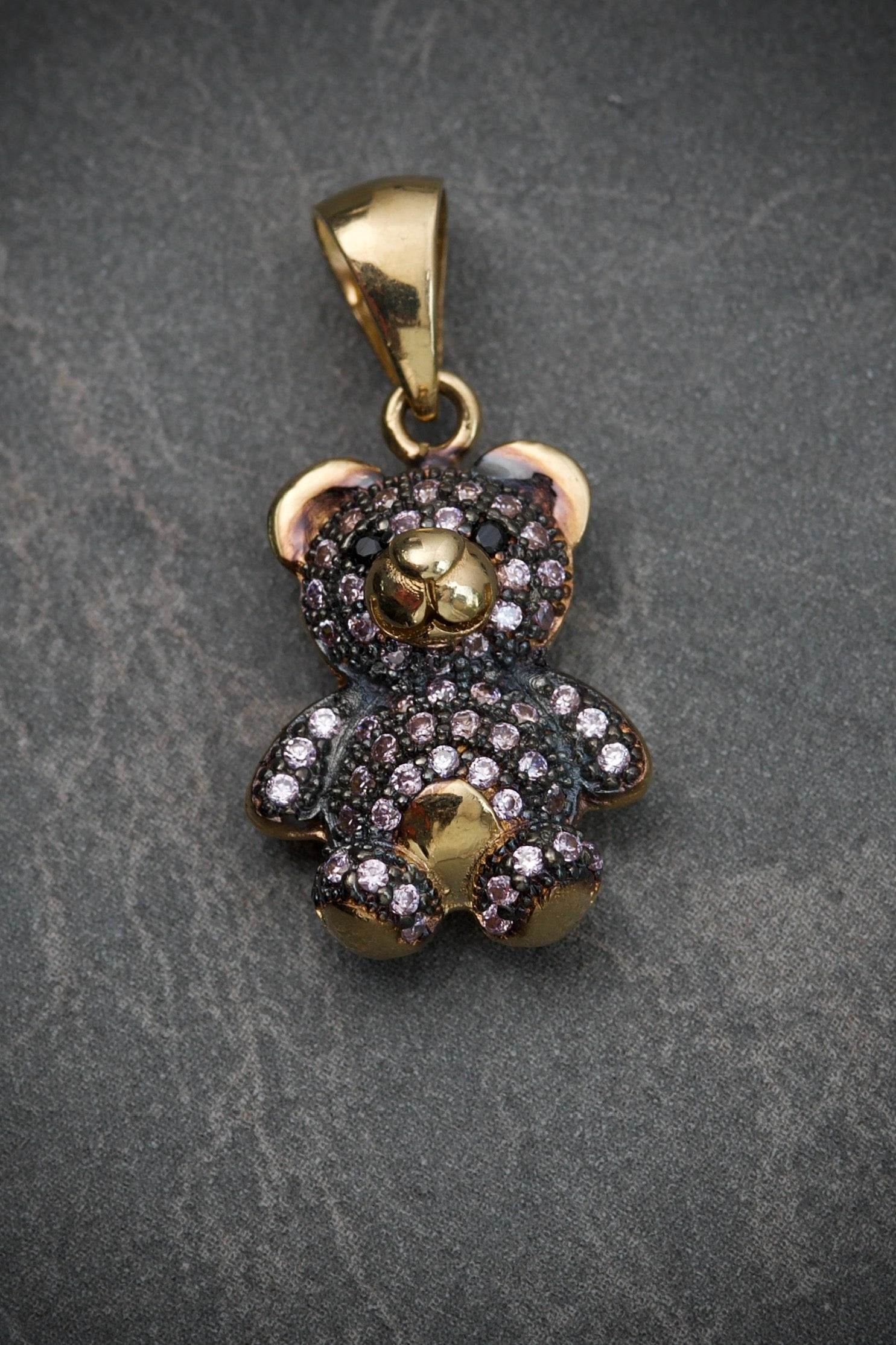 Dije de oso con swarovski morado 3.5gr / 2.5cm / Oro Amarillo Nac B