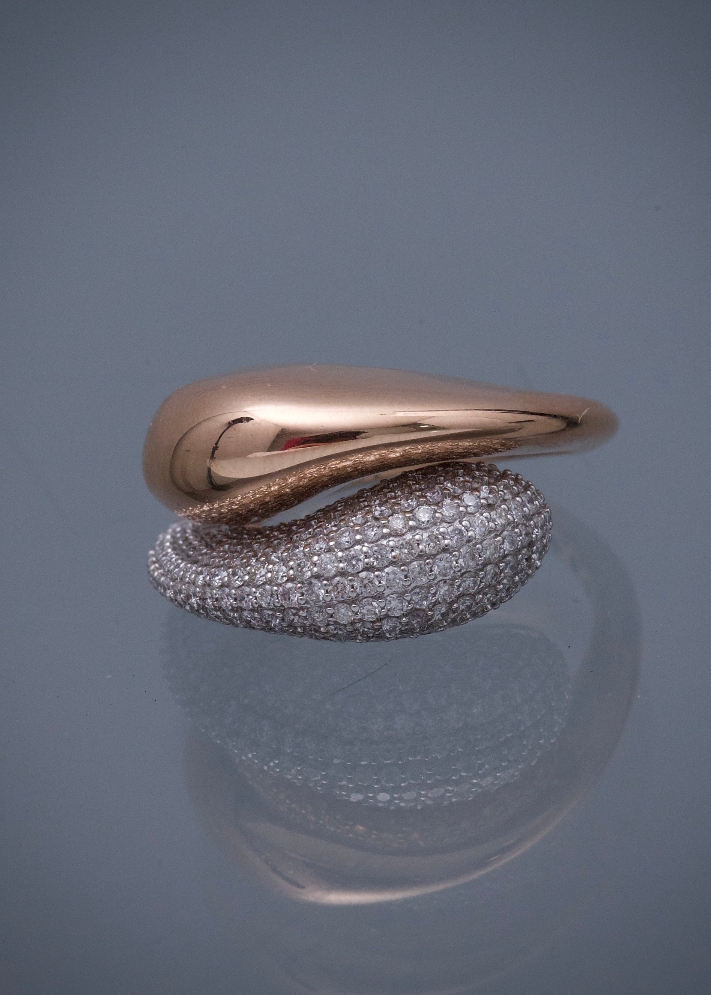 Anillo con 137pts de diamantes 5.7gr / TALLA 7 / Oro Rosado Nac (Joya) P