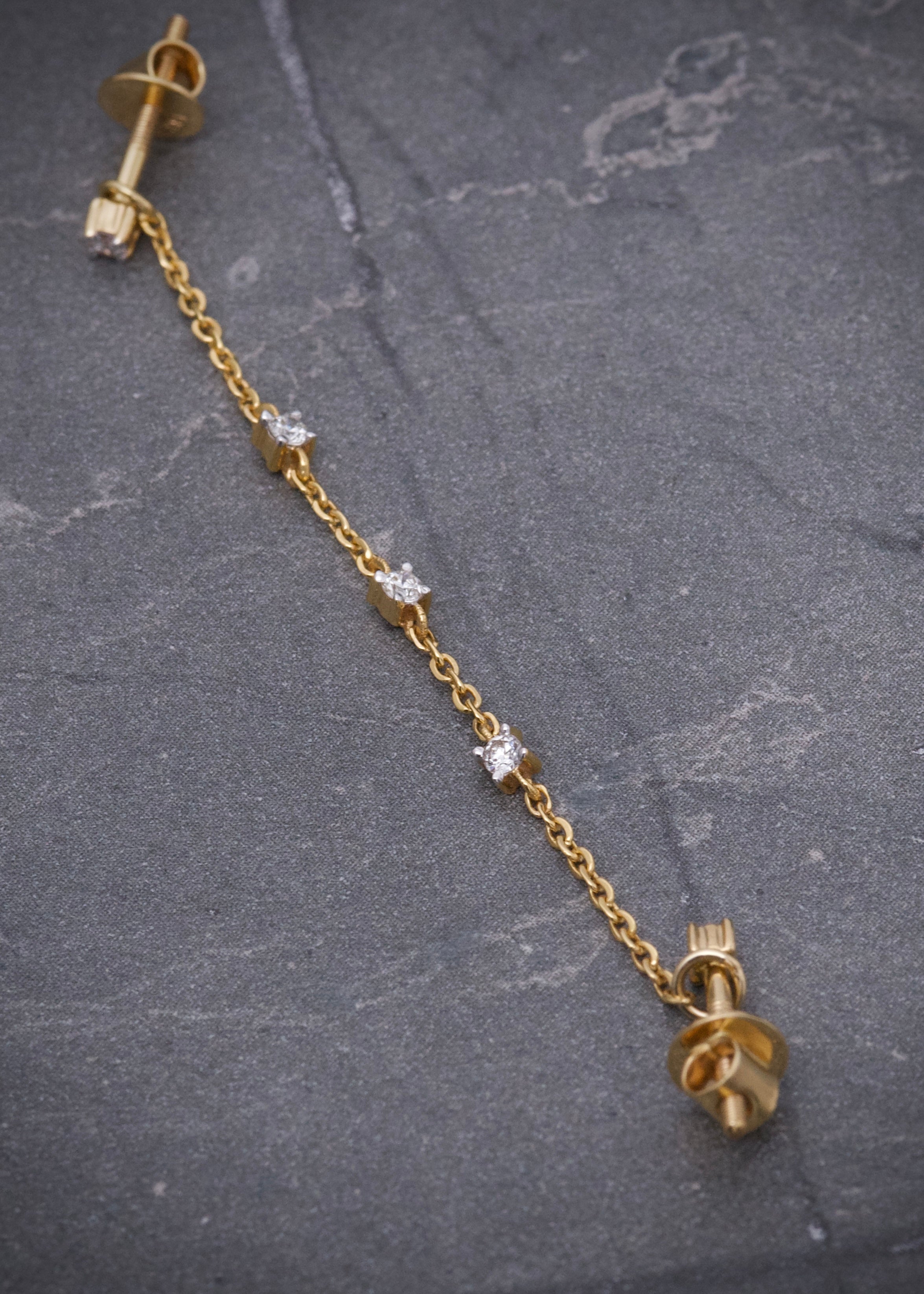 Topos con 24pts de diamantes 1.3gr / Largo 5,5cm / Oro Amarillo (Joya) M