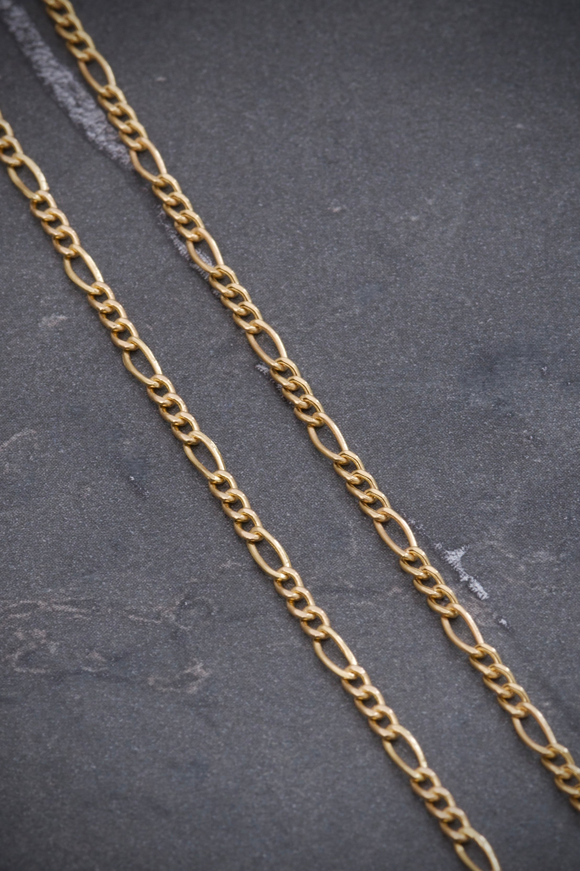 Cadena figaro 1.45gr / Largo 40cm / Oro Amarillo italy +1 P