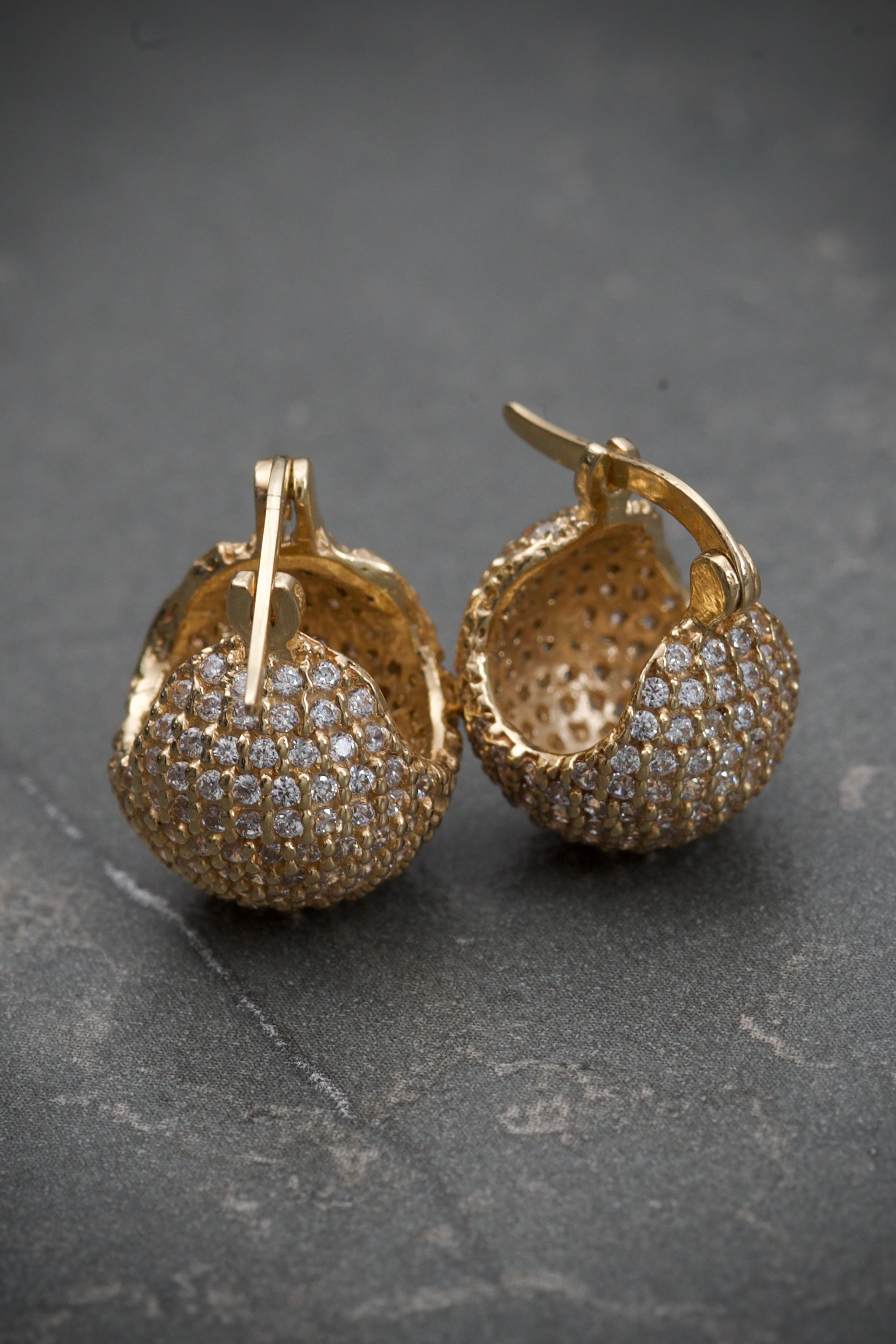 Candongas Tipo Princesa Redondas Con Swarovski Blanco 7gr / Largo 1.4cm / Oro Amarillo Nac B