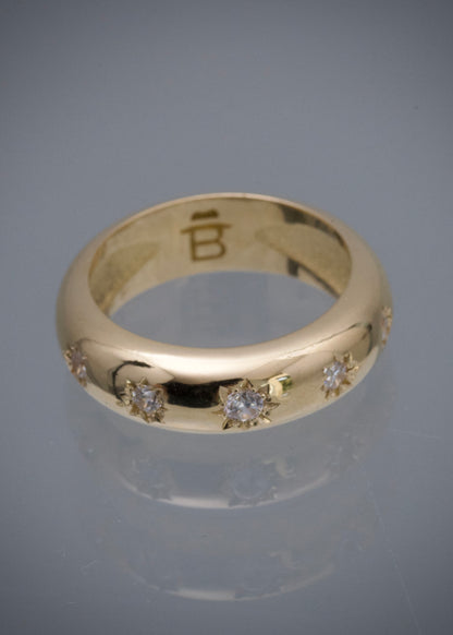 Anillo stars diamonds 6.75gr / TALLA 6 / Oro Amarillo Nac B