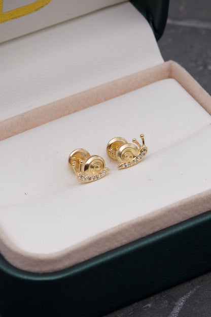 Topos de caracol con swarovski blanco 1.35gr / Largo 1 cm / Oro Amarillo Nac B