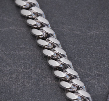 Pulso cubano 18.6gr / Largo 18.5cm / Plata B
