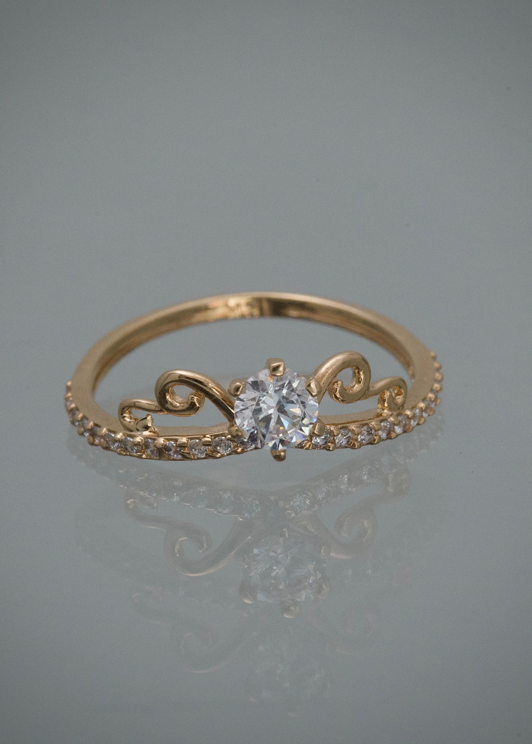 Solitario con swarovski blanco 1.4gr / TALLA 5 / Oro Amarillo Nac M