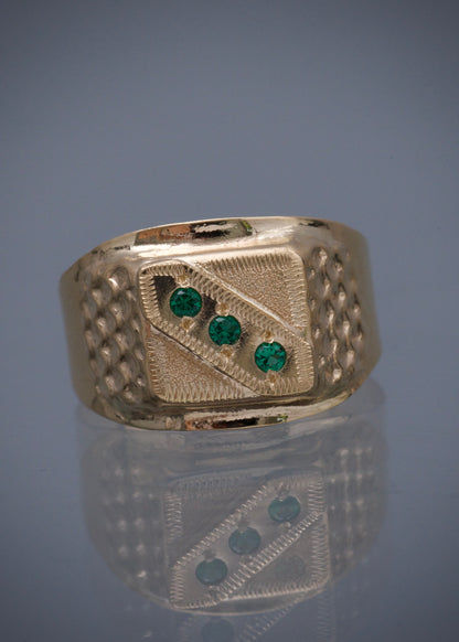 Anillo con swarovski verde 3.3gr / Talla 10 3/4 / Oro Amarillo Nac M