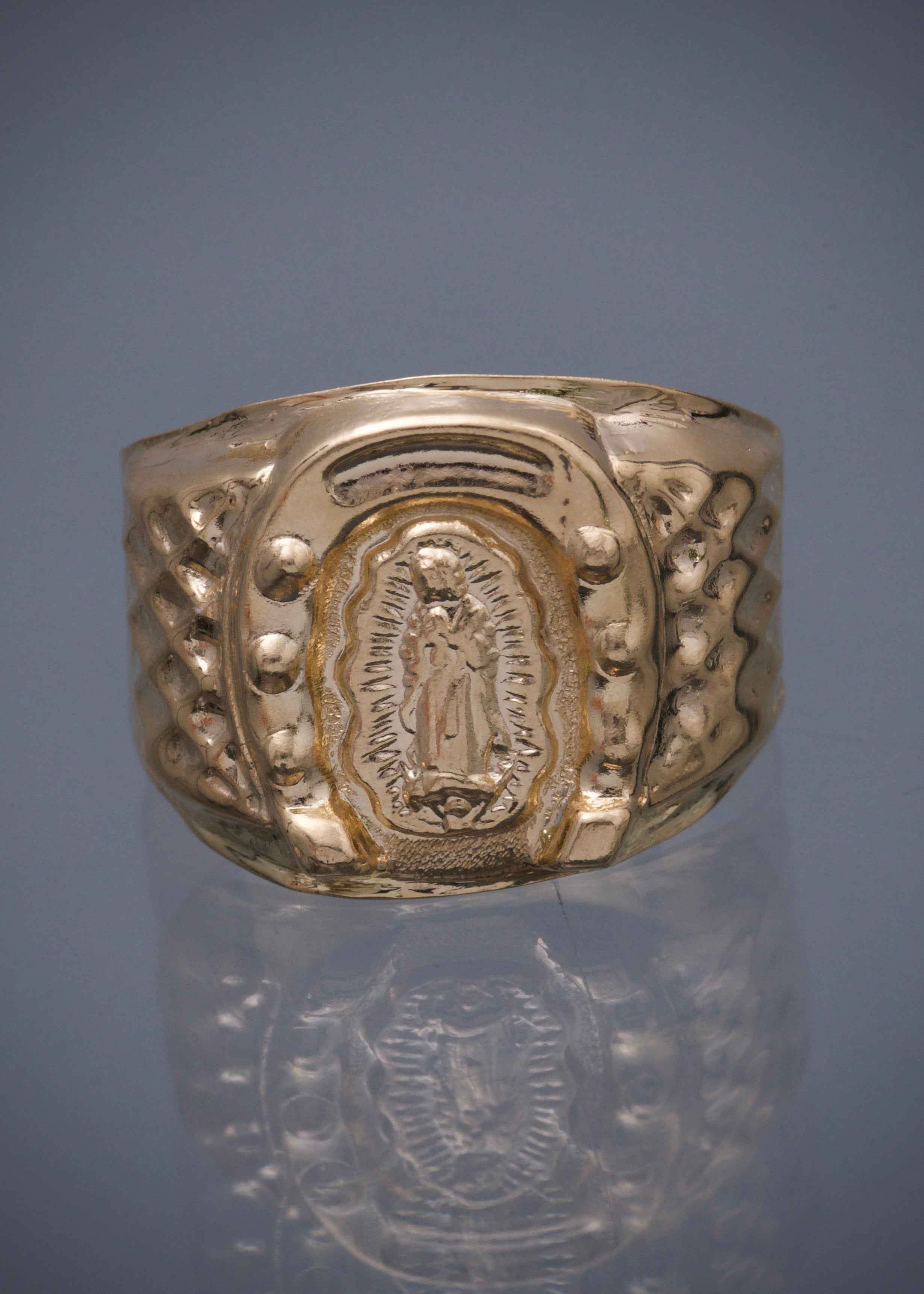 Anillo virgen de guadalupe 3.5gr / Talla 9 1/2 / Oro Amarillo Nac *