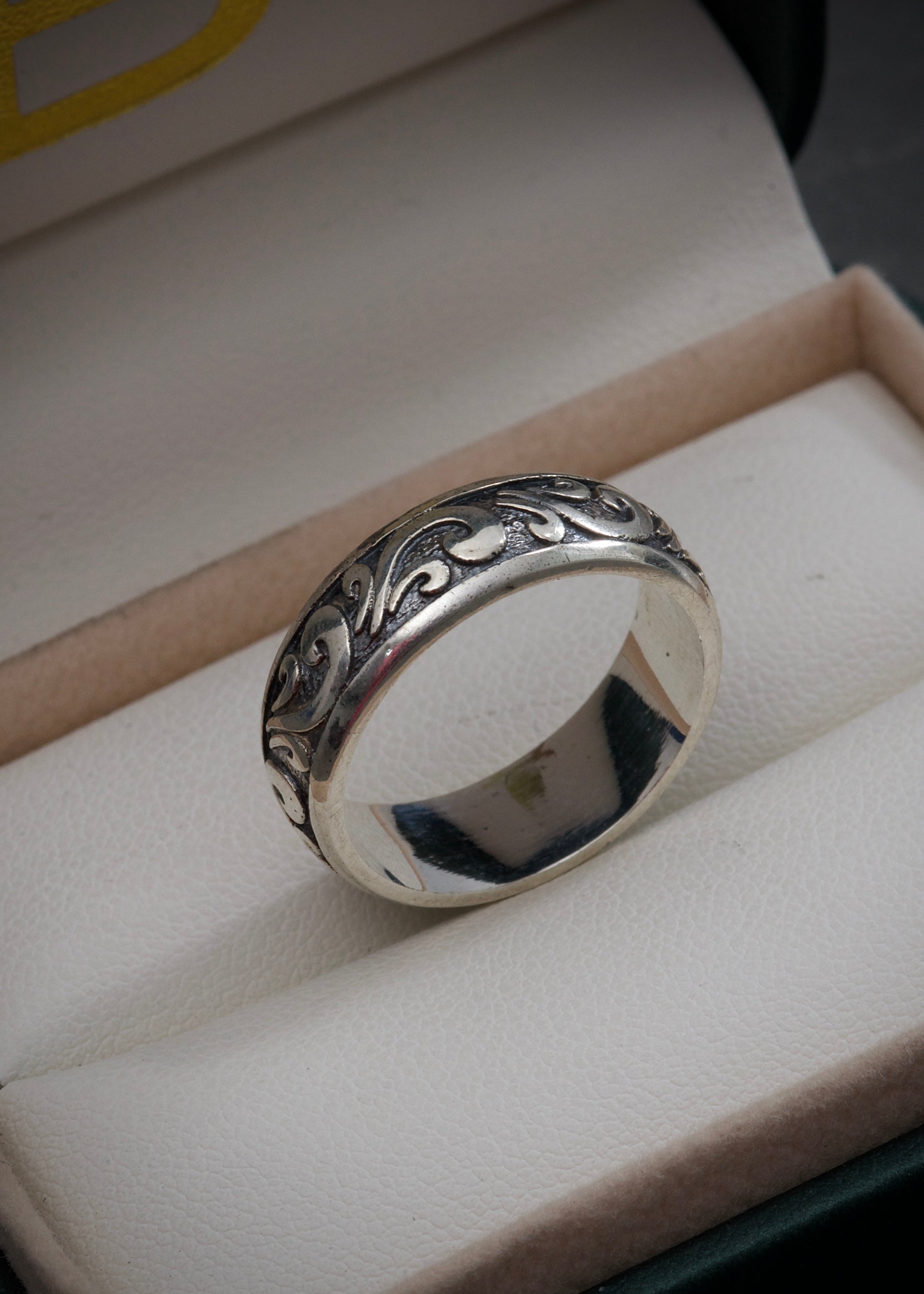 Argolla 5.95gr / TALLA 6 3/4 / Plata B