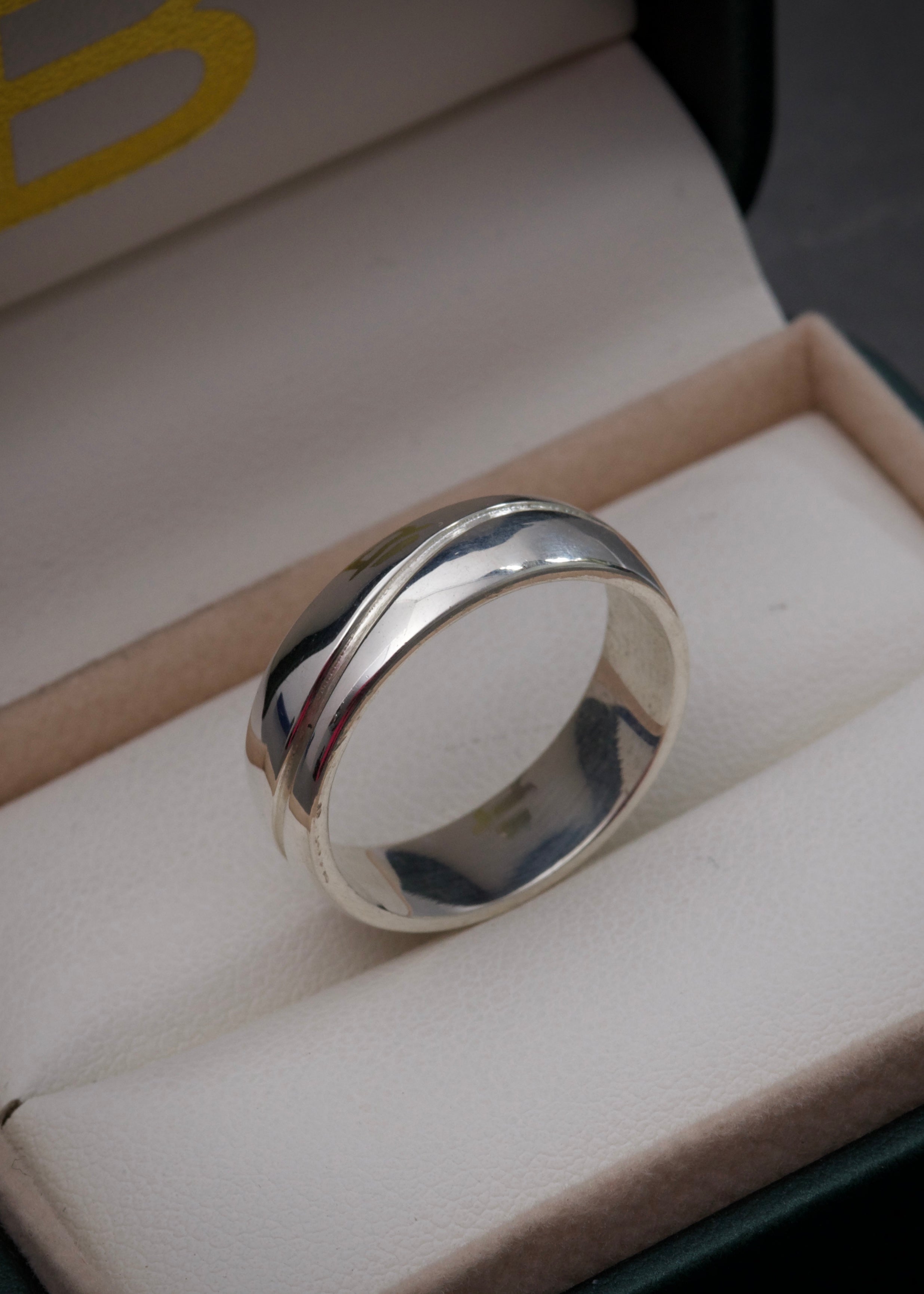 Argolla 6.7gr / TALLA 9 3/4 / Plata P