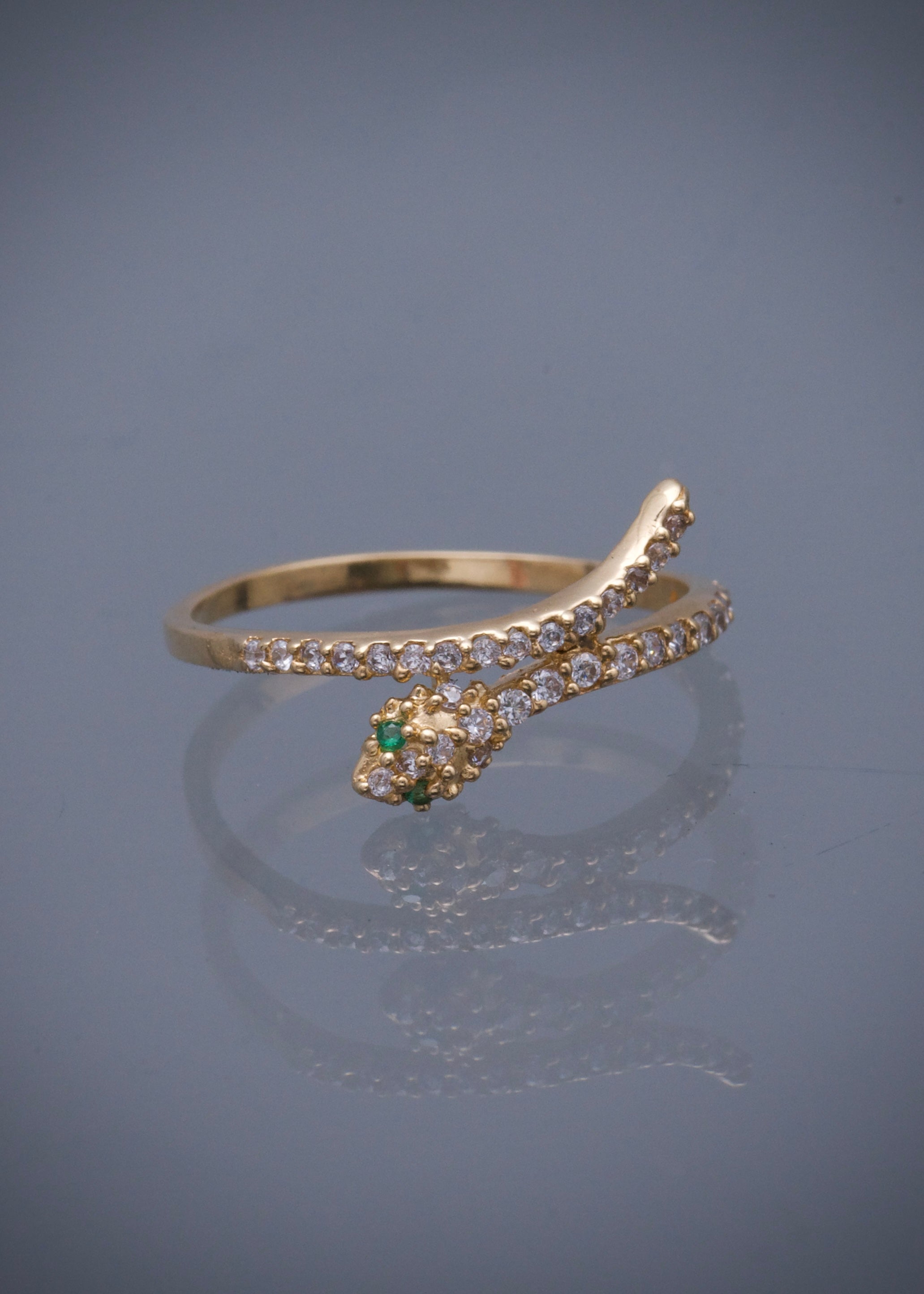 Anillo serpiente con swarovski blanco 1.55gr / TALLA 5 1/2 / Oro Amarillo Nac P