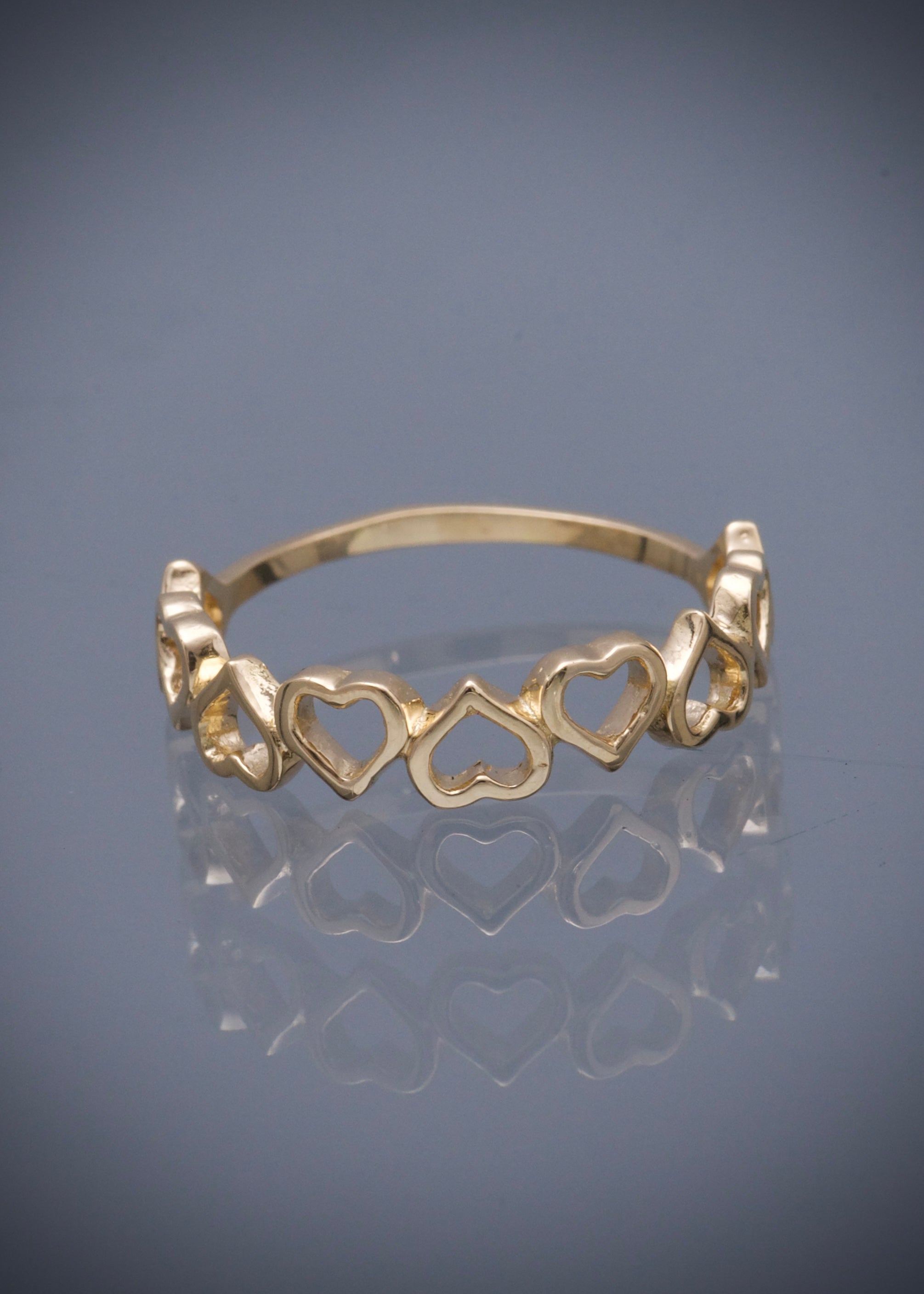 Anillo corazones 1.65gr / Talla: 4 3/4 / Oro Amarillo Nac B