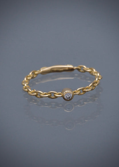 Solitario con swarovski blanco 1.4gr / TALLA 7 1/2 / Oro Amarillo Nac P
